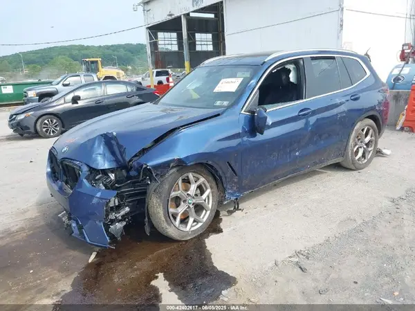 5UX53DP00R9W81214 2024 BMW X3 - Image 2