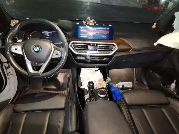 5UX53DP01N9H43331 2022 BMW X3 - Image 8