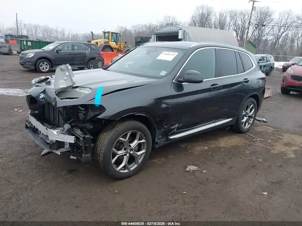 5UX53DP01N9J00264 2022 BMW X3 - Image 2