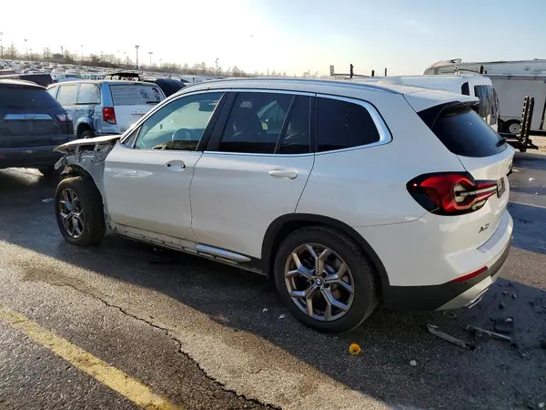 5UX53DP01N9K64288 2022 BMW X3 - Image 2