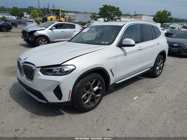 5UX53DP01N9L25672 2022 BMW X3 - Image 2