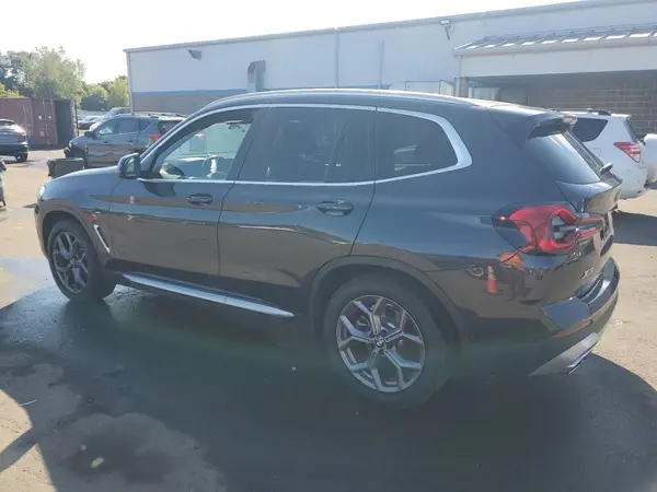 5UX53DP01N9L87024 2022 BMW X3 - Image 2