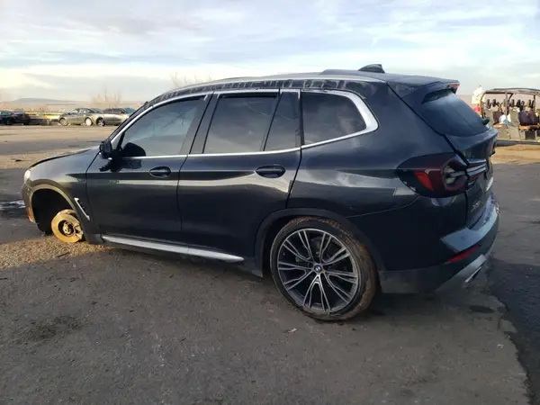 5UX53DP01N9M05165 2022 BMW X3 - Image 2