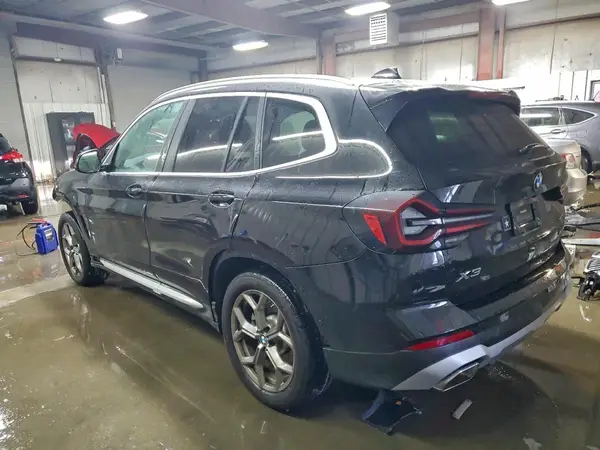5UX53DP01N9M26081 2022 BMW X3 - Image 2