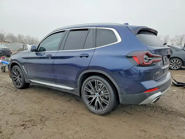 5UX53DP01N9M75975 2022 BMW X3 - Image 2