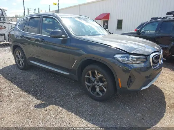 5UX53DP01N9N40260 2022 BMW X3 - Image 1