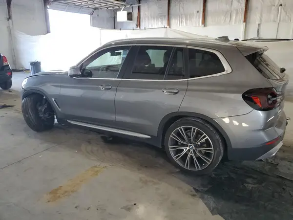 5UX53DP01P9P16422 2023 BMW X3 - Image 2