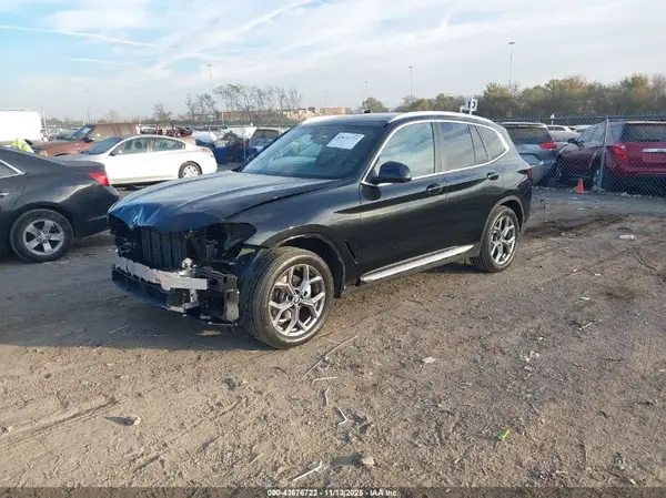 5UX53DP01P9R33873 2023 BMW X3 - Image 2