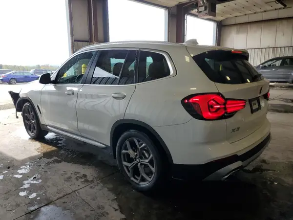 5UX53DP01P9R65819 2023 BMW X3 - Image 2