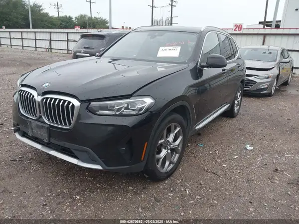 5UX53DP01P9R81339 2023 BMW X3 - Image 2