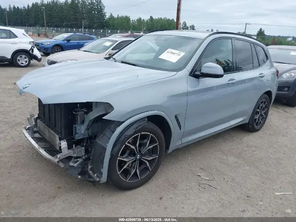 5UX53DP01P9R88162 2023 BMW X3 - Image 2