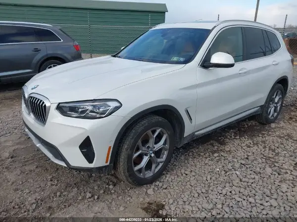 5UX53DP01P9S65668 2023 BMW X3 - Image 2