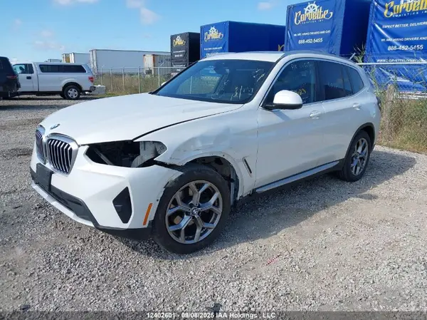 5UX53DP01P9S72085 2023 BMW X3 - Image 2