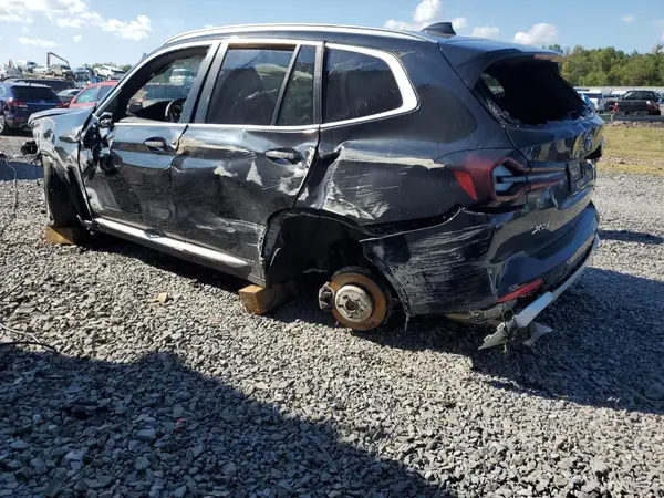 5UX53DP01R9T55809 2024 BMW X3 - Image 2