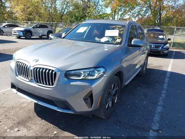 5UX53DP01R9V43648 2024 BMW X3 - Image 2