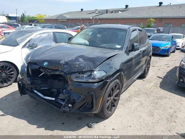 5UX53DP01R9W01497 2024 BMW X3 - Image 2