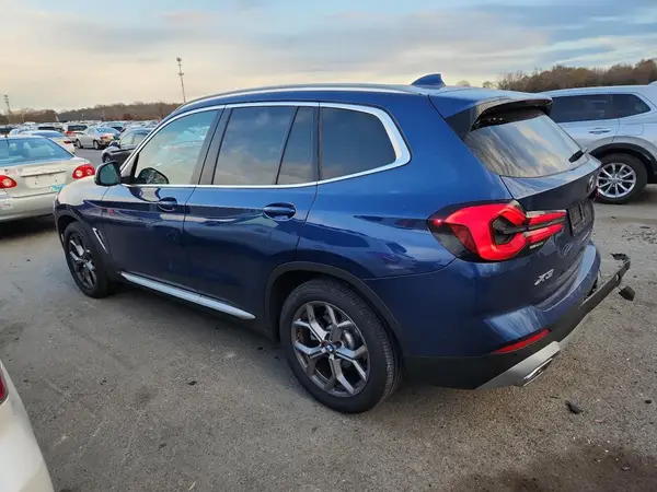 5UX53DP01R9W28859 2024 BMW X3 - Image 2