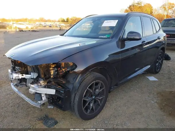5UX53DP01R9X09506 2024 BMW X3 - Image 2