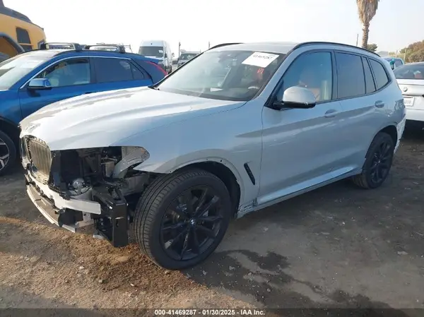 5UX53DP01R9X46653 2024 BMW X3 - Image 2