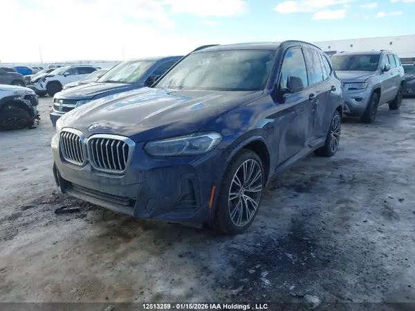 5UX53DP02N9J88242 2022 BMW X3 - Image 2