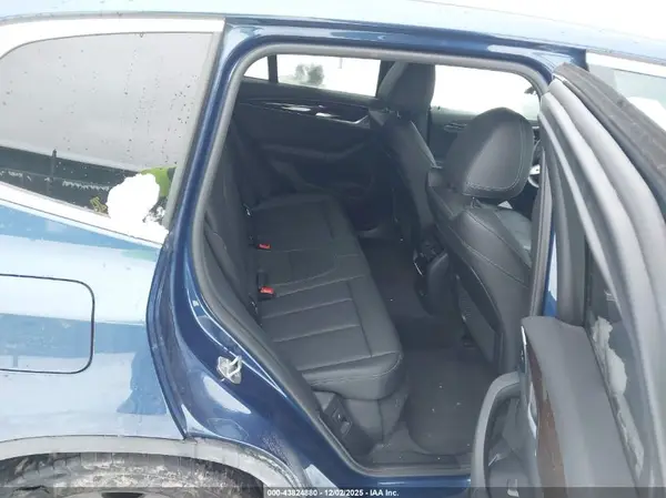 5UX53DP02N9L25664 2022 BMW X3 - Image 8