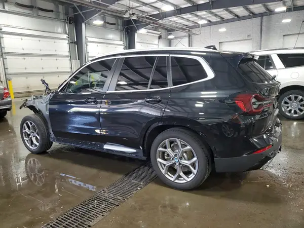 5UX53DP02N9M20032 2022 BMW X3 - Image 2