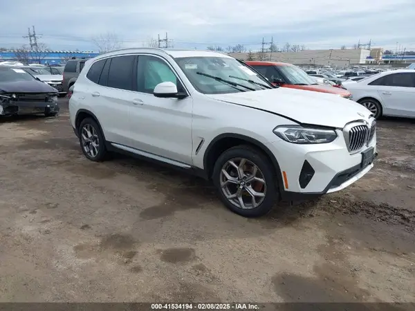 5UX53DP02N9M89058 2022 BMW X3 - Image 1