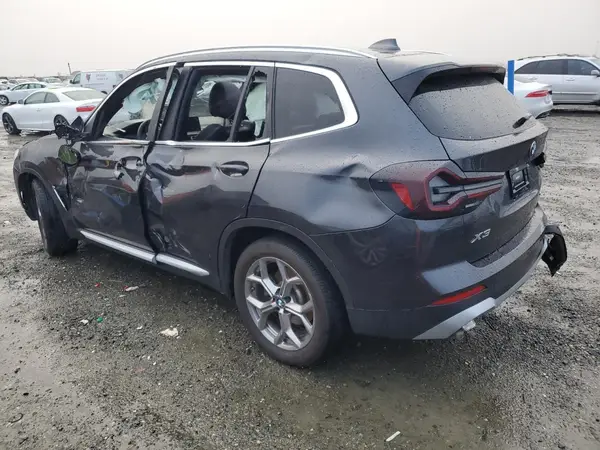 5UX53DP02N9M92784 2022 BMW X3 - Image 2