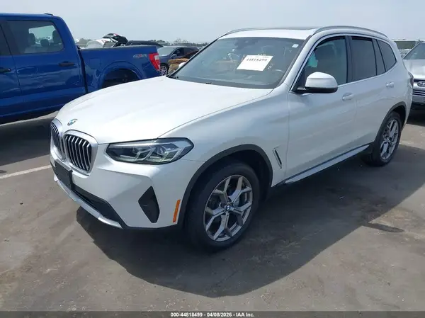 5UX53DP02N9N08367 2022 BMW X3 - Image 2