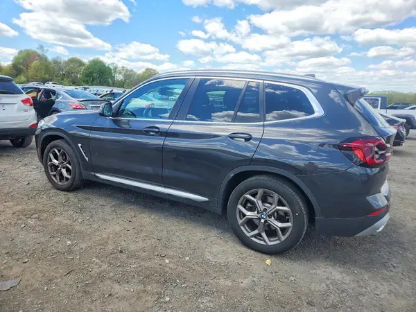 5UX53DP02P9P35822 2023 BMW X3 - Image 2