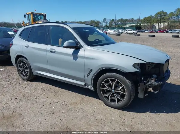 5UX53DP02P9P97740 2023 BMW X3 - Image 1