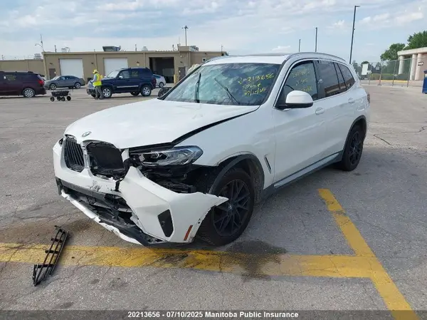 5UX53DP02P9R48821 2023 BMW X3 - Image 2