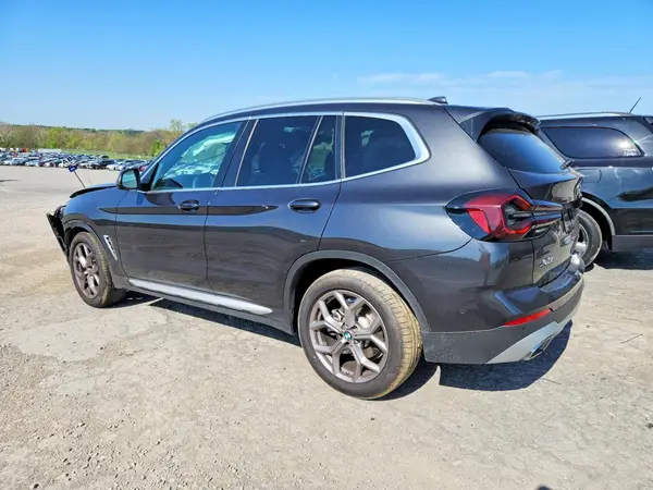 5UX53DP02P9S09481 2023 BMW X3 - Image 2