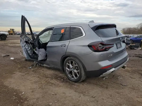 5UX53DP02P9S69230 2023 BMW X3 - Image 2