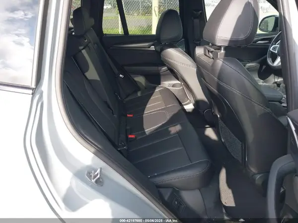 5UX53DP02P9T01853 2023 BMW X3 - Image 8