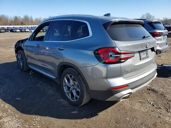 5UX53DP02R9T57410 2024 BMW X3 - Image 2