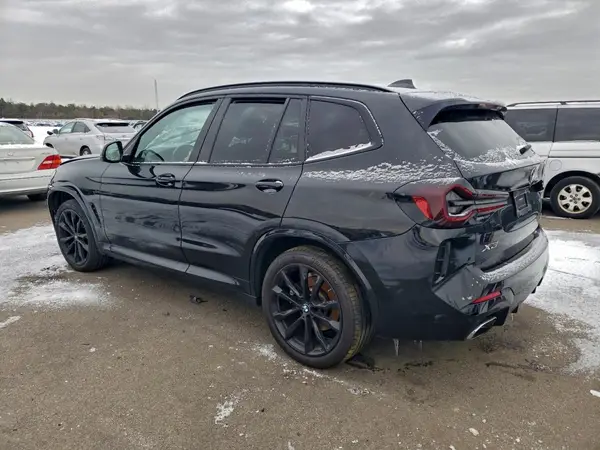 5UX53DP03N9K09597 2022 BMW X3 - Image 2