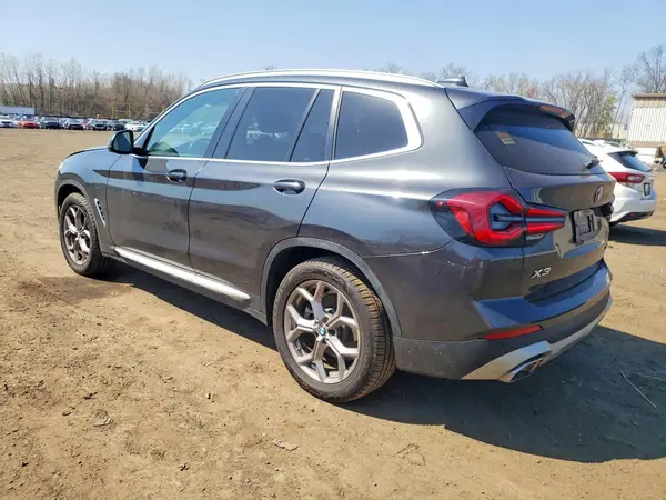 5UX53DP03N9K46049 2022 BMW X3 - Image 2