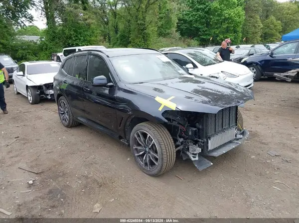5UX53DP03N9K52014 2022 BMW X3 - Image 1
