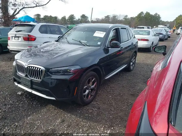 5UX53DP03N9K52496 2022 BMW X3 - Image 2