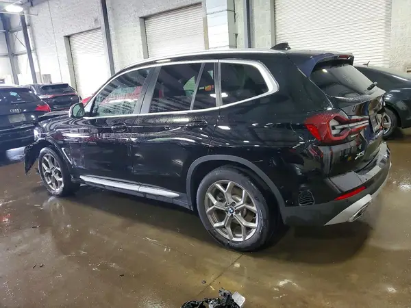 5UX53DP03N9K73381 2022 BMW X3 - Image 2