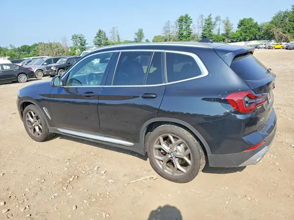 5UX53DP03N9L40979 2022 BMW X3 - Image 2