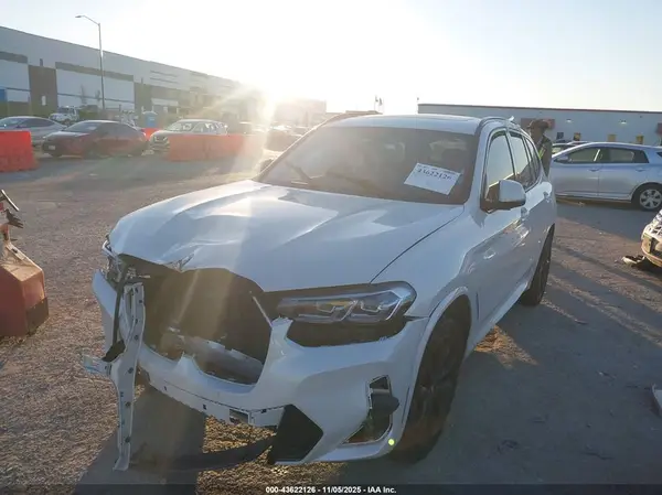 5UX53DP03N9M67828 2022 BMW X3 - Image 2