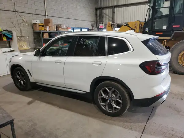 5UX53DP03N9M81292 2022 BMW X3 - Image 2
