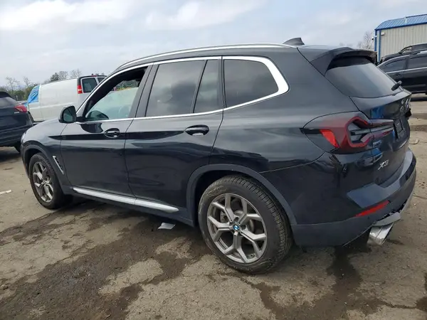 5UX53DP03N9M88775 2022 BMW X3 - Image 2