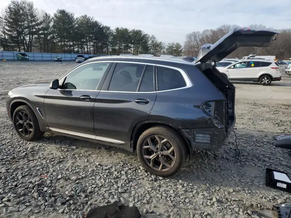 5UX53DP03P9T02123 2023 BMW X3 - Image 2