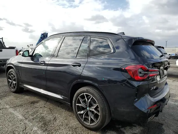 5UX53DP03R9T51972 2024 BMW X3 - Image 2