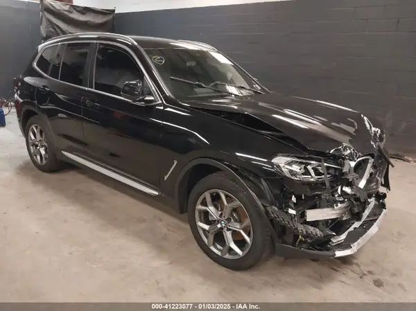 5UX53DP03R9T55598 2024 BMW X3 - Image 1