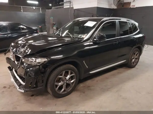 5UX53DP03R9T55598 2024 BMW X3 - Image 2
