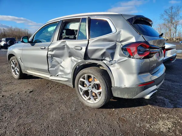 5UX53DP03R9V75629 2024 BMW X3 - Image 2